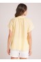  Blusa feminina de manga curta com bolso Bella Dahl - Amarelo Citron