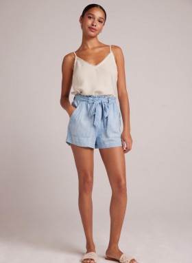  Short | Short Bella Dahl pour femme, avec ceinture et poches - Délavage Caraïbes
